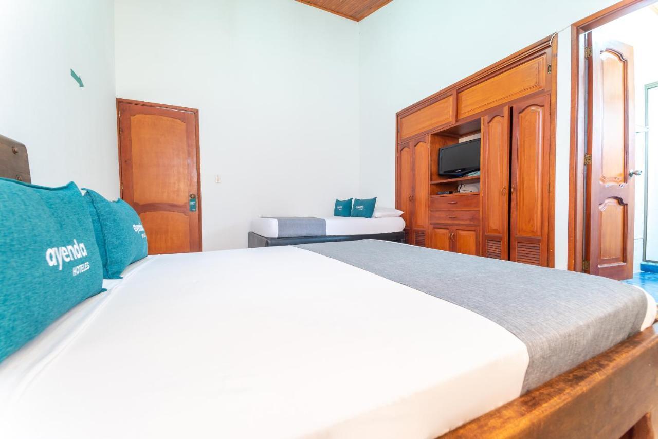 Hotel Casa Baquero Эль-Кайро Экстерьер фото