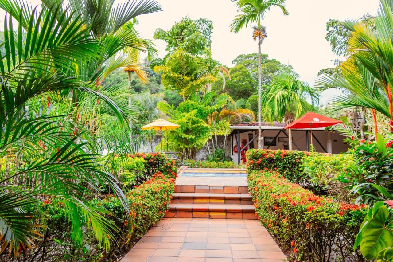 Hotel Casa Baquero Эль-Кайро Экстерьер фото