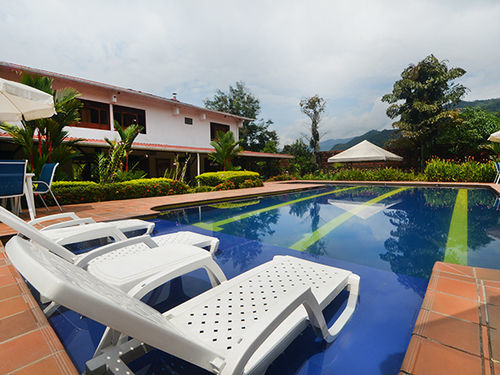Hotel Casa Baquero Эль-Кайро Экстерьер фото